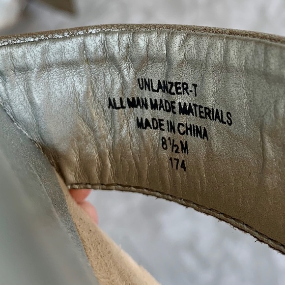 Unisa Lanzer Strappy Silver Wedge Sandals 8.5 - Picture 7 of 7